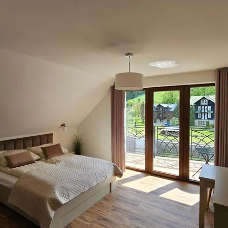 Zacisze Centrum 24m2 שצ'בניצה