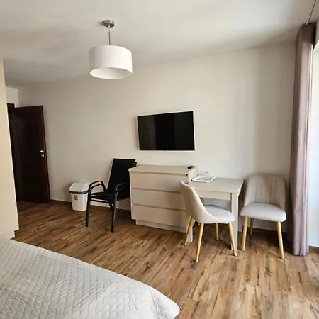 Zacisze 25 M2 Iip Affittacamere