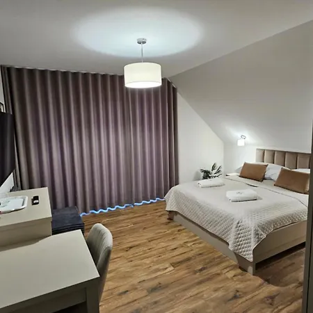 Zacisze Centrum 24m2 בית הארחה